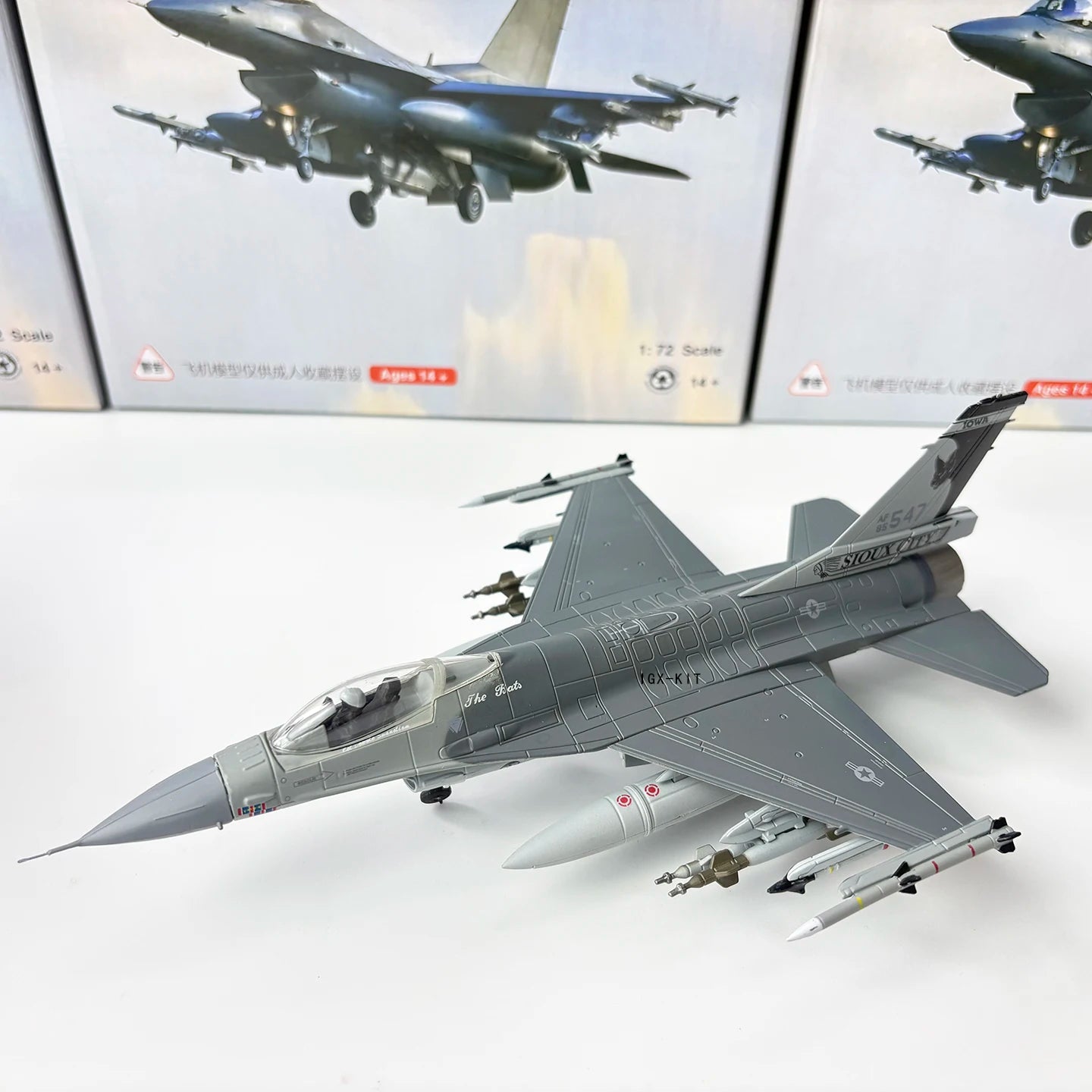 1/72 U.S. Air Force F-16C Fighter Model F16 Black Bat Squadron Diecast Finished Military Plane Model Collection Ornament