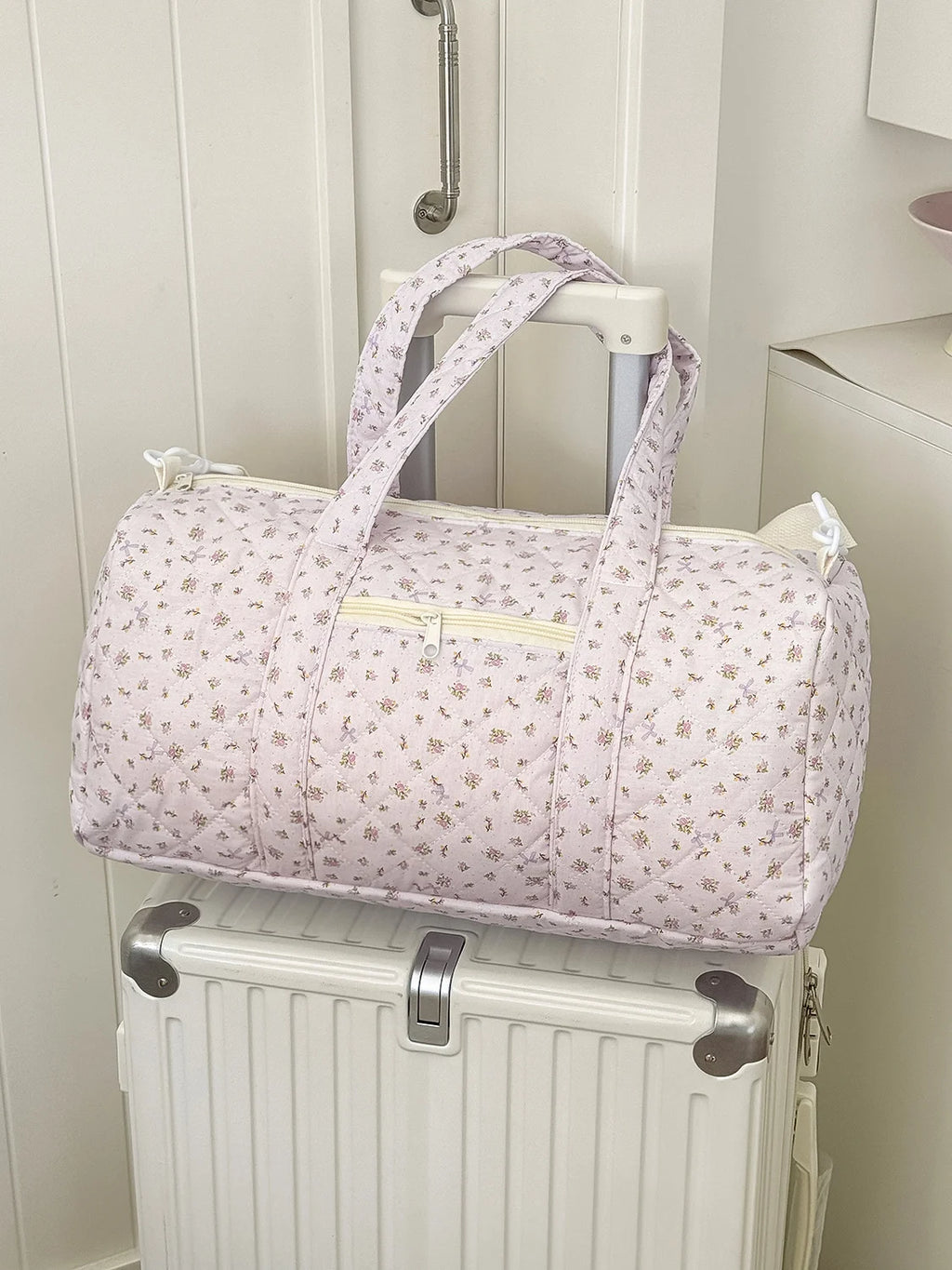 Large-capacity lightweight luggage bag, hand-held crossbody Boston bag, small floral quilted travel bag, ins style