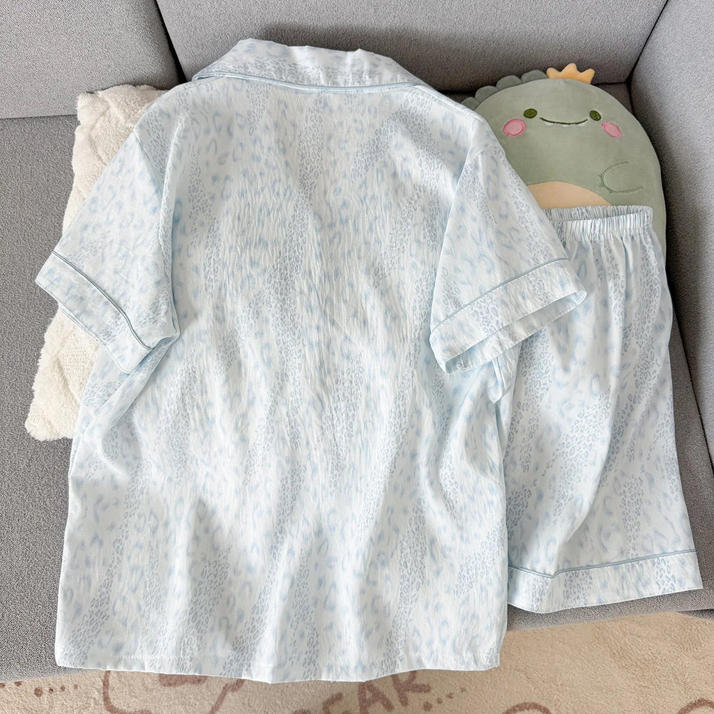 Women's Summer Thin Pajamas with Leopard Print Pattern, Short-Sleeved Shorts, Sweet and Cute, Can Be Worn Outside in Summer, Two-Piece Home Wear Set