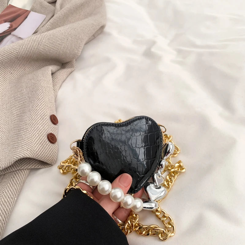 Fashion Sling Bag Mini Crossbody Bag For Women Purse Lipstick Pouch PU Leather Shoulder Bag Cute Heart Love Evening Clutch Bag