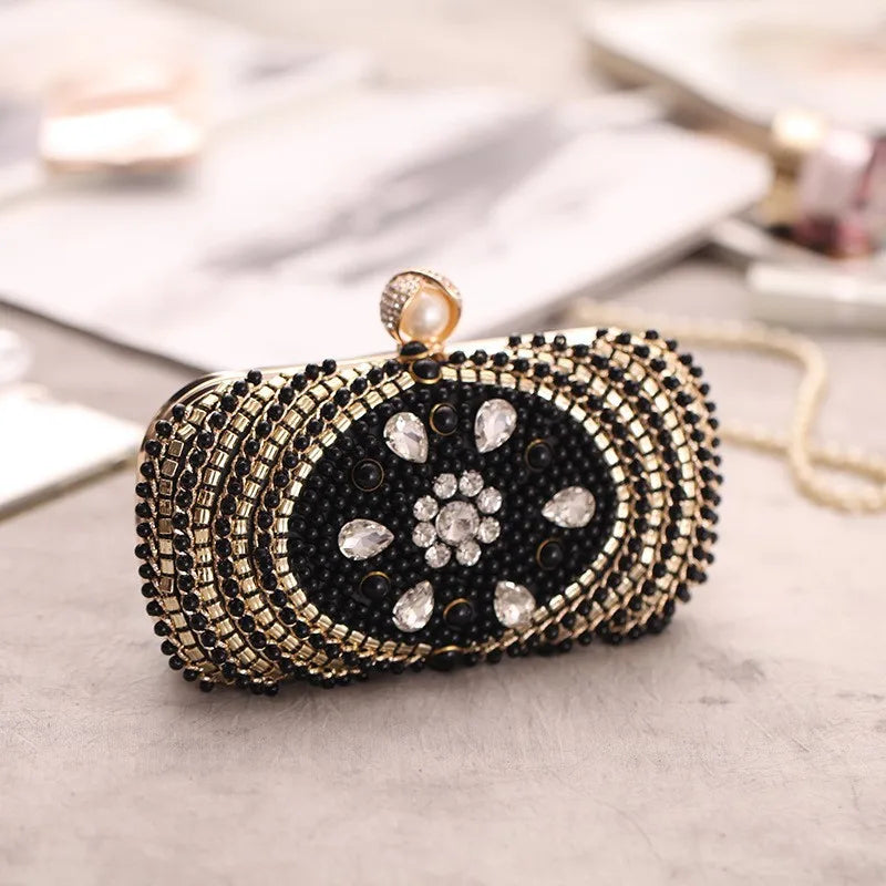Charming fashion womens dinner bag large capacity European and American heavy industry Pearl evening bag girl