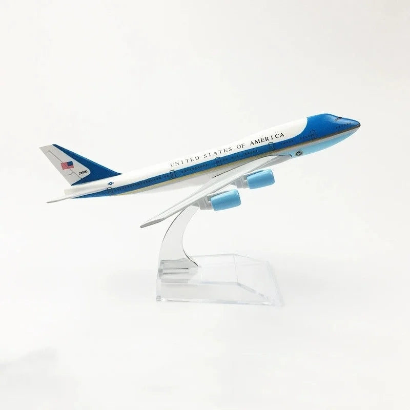 16cm Plane Model Air Force One B747 Airlines Alloy Metal Diecast 1/400 Scale airplane toy Model Replica With Base Offices Decor