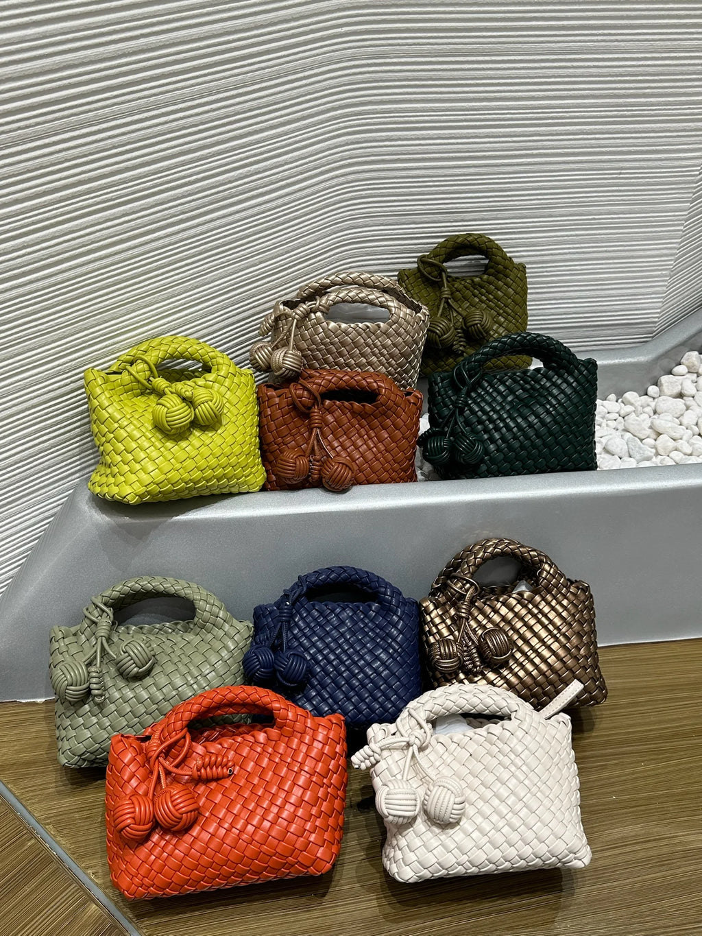 Designer bag Women's handbag Popular small size version PU leather woven bag Fashion style soft handmade bucket bag
