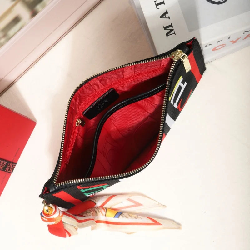 CHCH Luxury Simple Designer Messenger Purse Bag Paris Fashion Crossbody With Letter Logo And Elegant Leather Detail