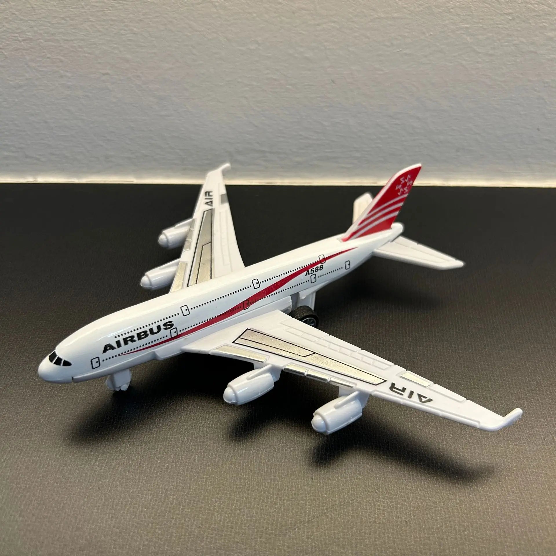 Miniature Aviation Model Children Toy Simulation Alloy Aircraft With Pull Back Passenger Model Airplane Collection Boys Toys