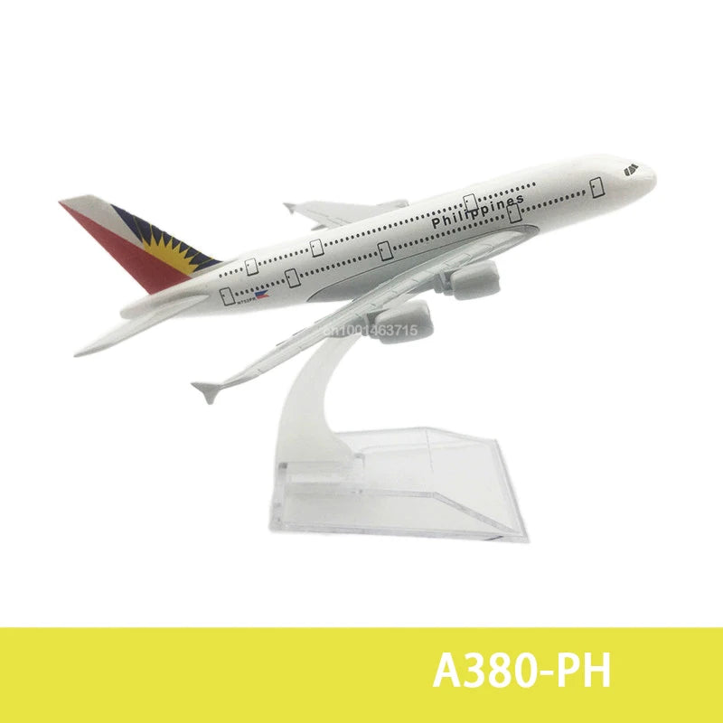 15CM Diecast Alloy A320 330 340 350 380 6Inch Airplane Model