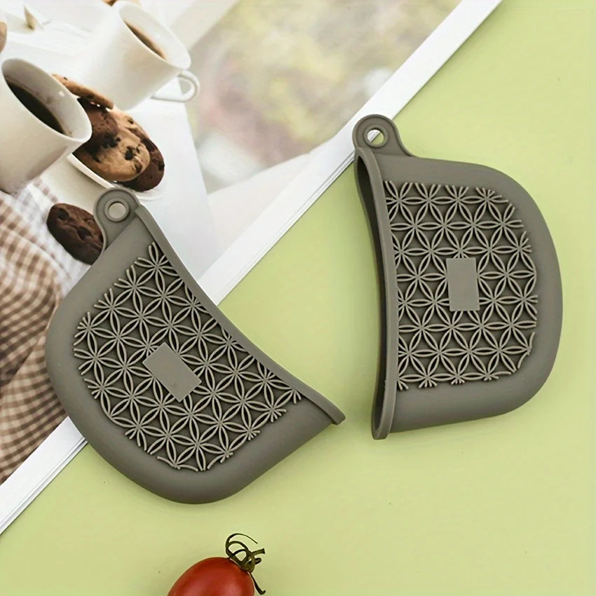 2pcs Heat Resistant Silicone Pan Handle Covers Thickened Pot Ear Grips Kitchen Cookware Protector Accessories