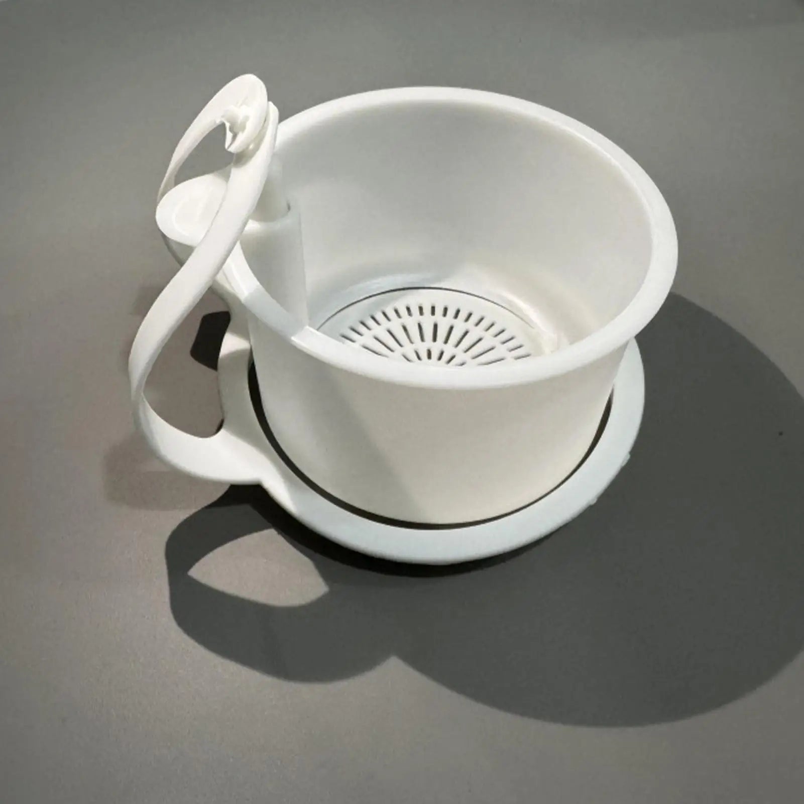 Food Strainer for Sink Adjustable Garbage Colander with Push-to-pour Design Kitchen Food Waste Catcher for Pasta Soup Stain Hair