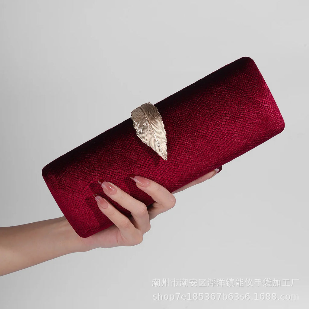 2023 New Velvet Women Wedding Dinner Cluth Bags Laves Clutch Long Purse Dinner Wallets With Chain Drop Shipping