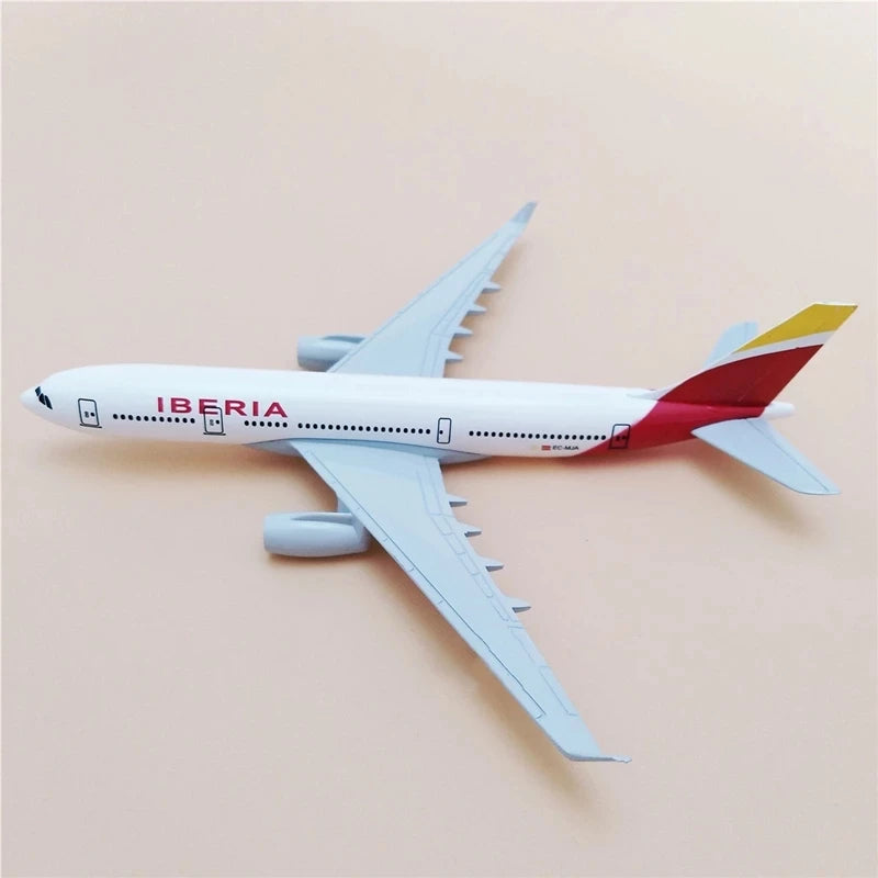 Diecast Metal 1/400 Scale Toys Planes 16cm Spain Iberia Airlines B737 Aircraft Model Planel Airplane Desk Room Decoration