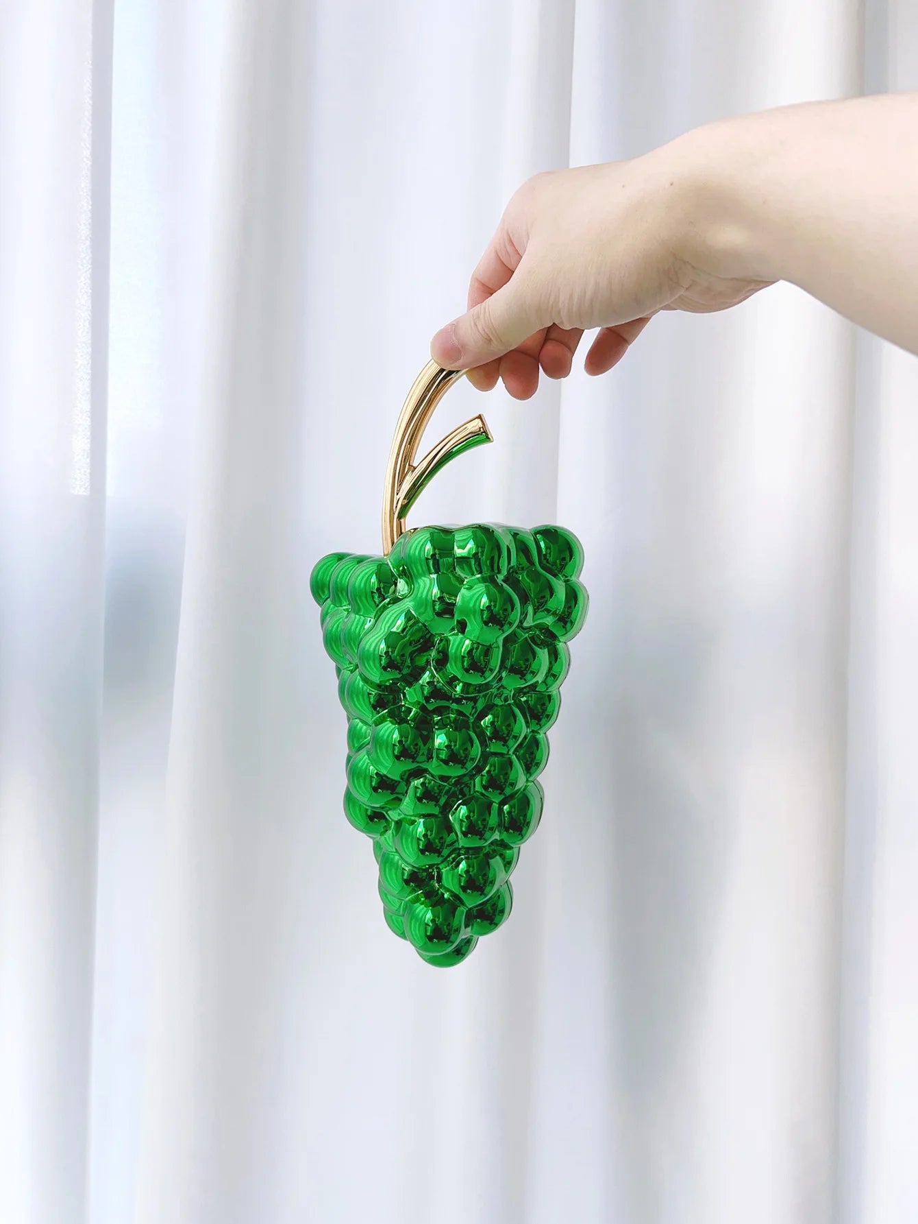 2026 New Fruit Electroplating Dinner Bag Premium Special-shaped Bag Grape Chain Oblique Span Bag