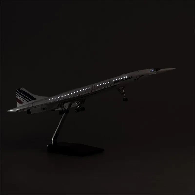 2025 New 1:125 Scale Resin Diecast Air France Concorde Airways With Light Plane Model Airplane Toys Aircraft Collection Display