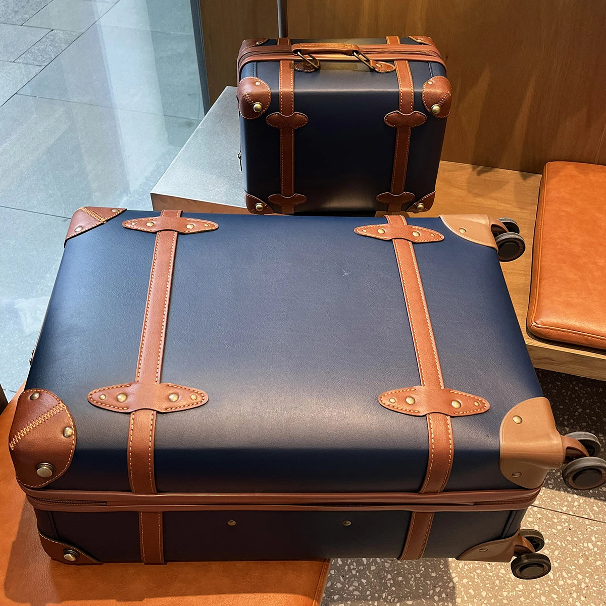 Vintage Blue Leather Business Luggage 20in Carry-On + 24in Checked Travel Suitcase Spinner Wheels TSA Lock College Style Unisex