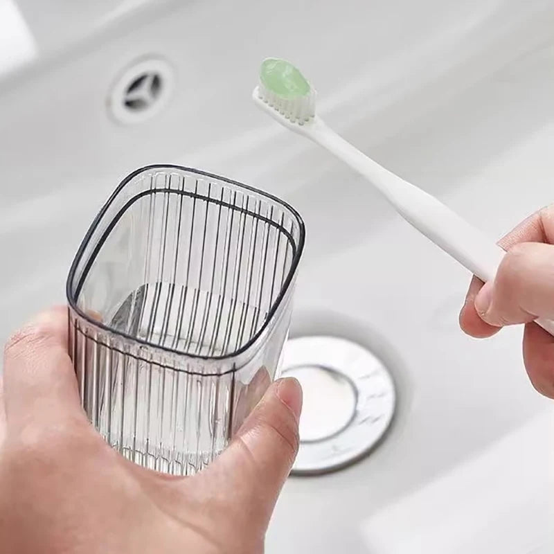 Portable Soap Holder Toothbrush Case Durable Plastic Travel Essentials, Easy-Clean Gym & Bathroom Accessories
