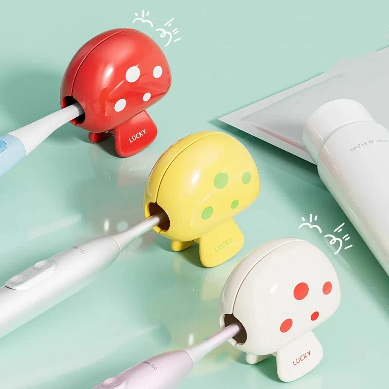 Mushroom toothbrush clip, travel toothbrush cover, household dustproof toothbrush head protective clip protective cap