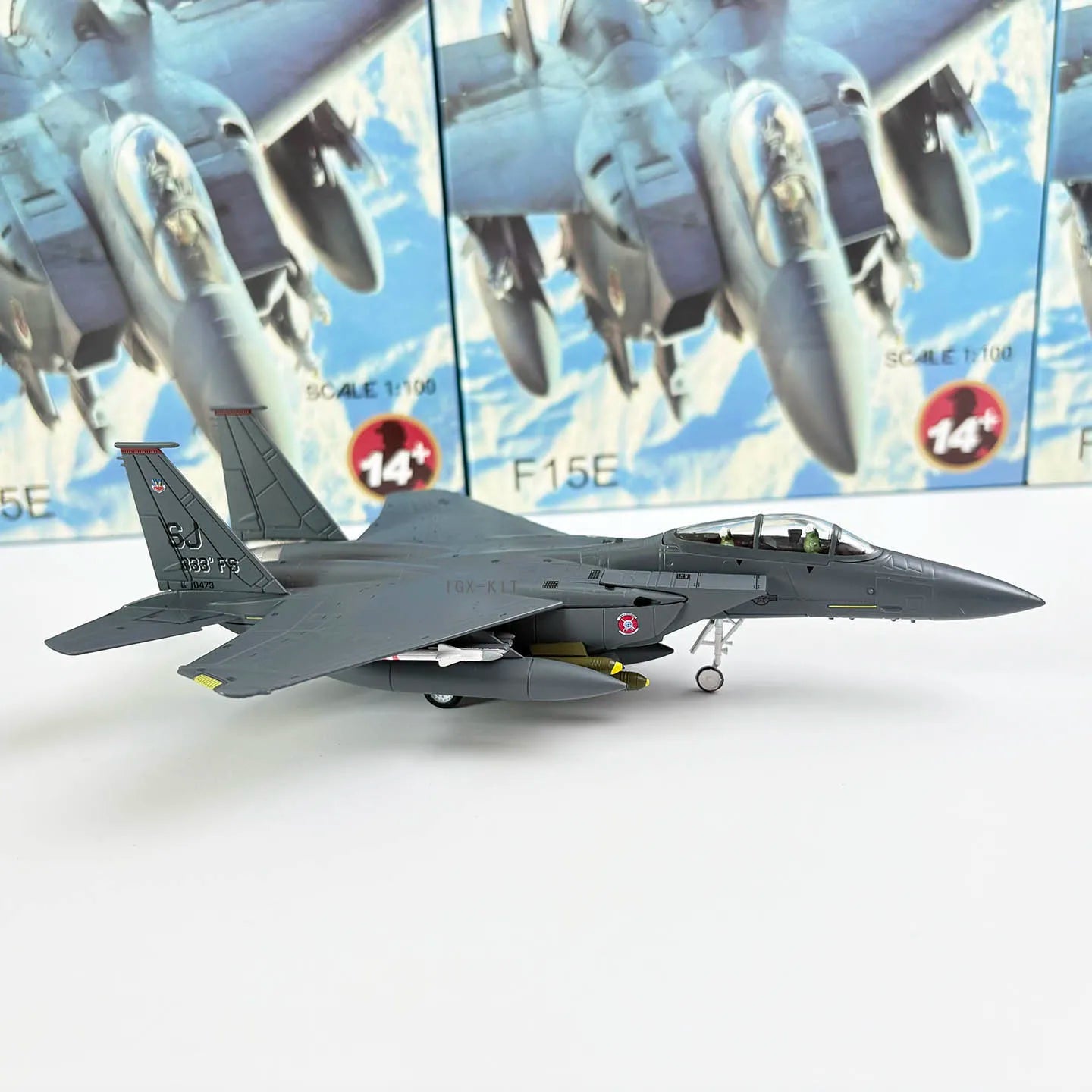 1:100 Scale US Army F15 F-15E F15E Strike Eagle Fighter Bomber Alloy Fighter Metal Airplane Plane Aircraft Model Ornament