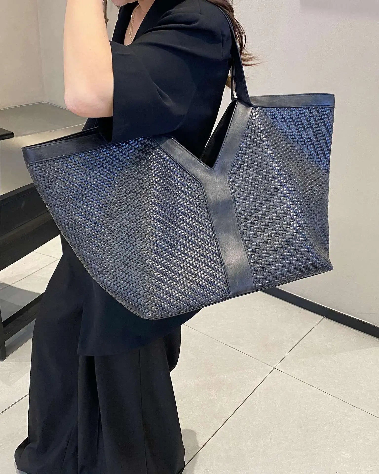 Trendy Design Simple Unique Leisure Diaper Bags For Ladies Luxury Brand Elegant Crossbody Bag Leather Tote