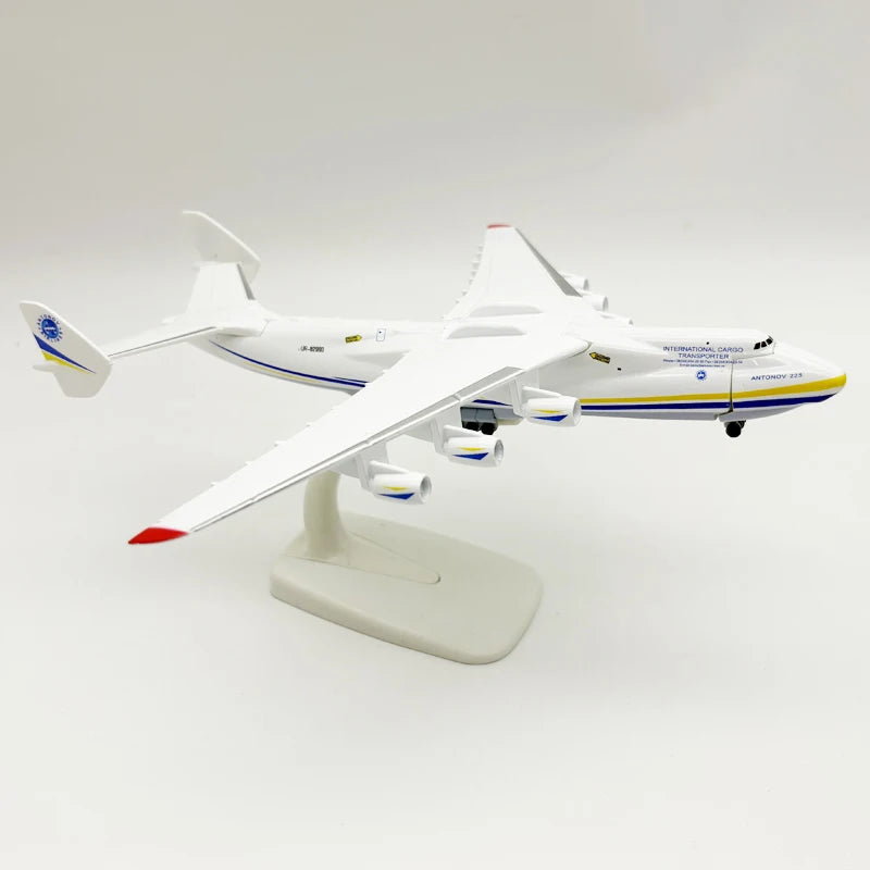 New 1/400 Scale 20cm An-225 "Mriya" Transport Plane Model Hatches Can Be Opened With Wheels Base Alloy Antonov An225 Aircraft