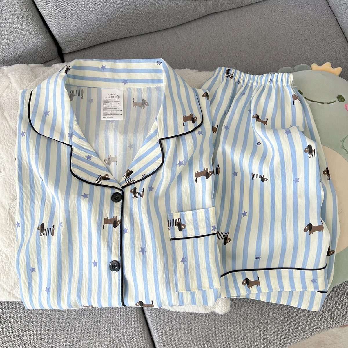 Women's Summer Pajamas, Thin Striped Puppy Pattern Short-Sleeved Shorts, Sweet and Cute, Can Be Worn Outside in Summer, Two-Piece Home Wear Set