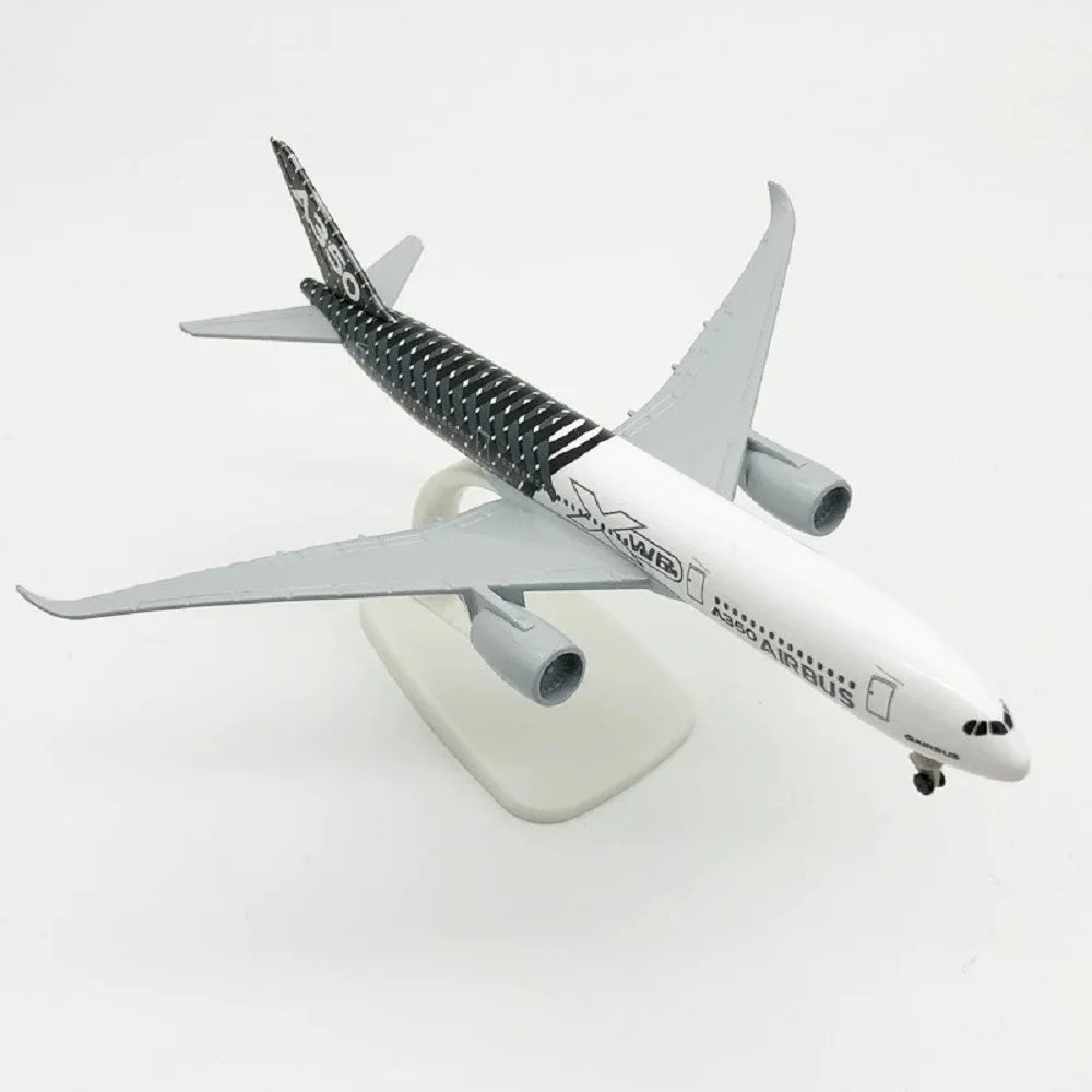 20CM A350 XWB Airline Model Plane Prototype A350 Aircraft Alloy Boys Toys Metal Diecast Airplanes Resin Collectible Miniatures