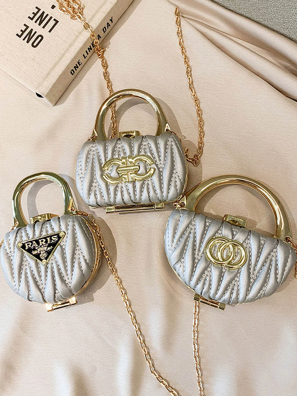 Mini and compact chain mouth red envelope fashionable small fragrance style hand-held shoulder bag
