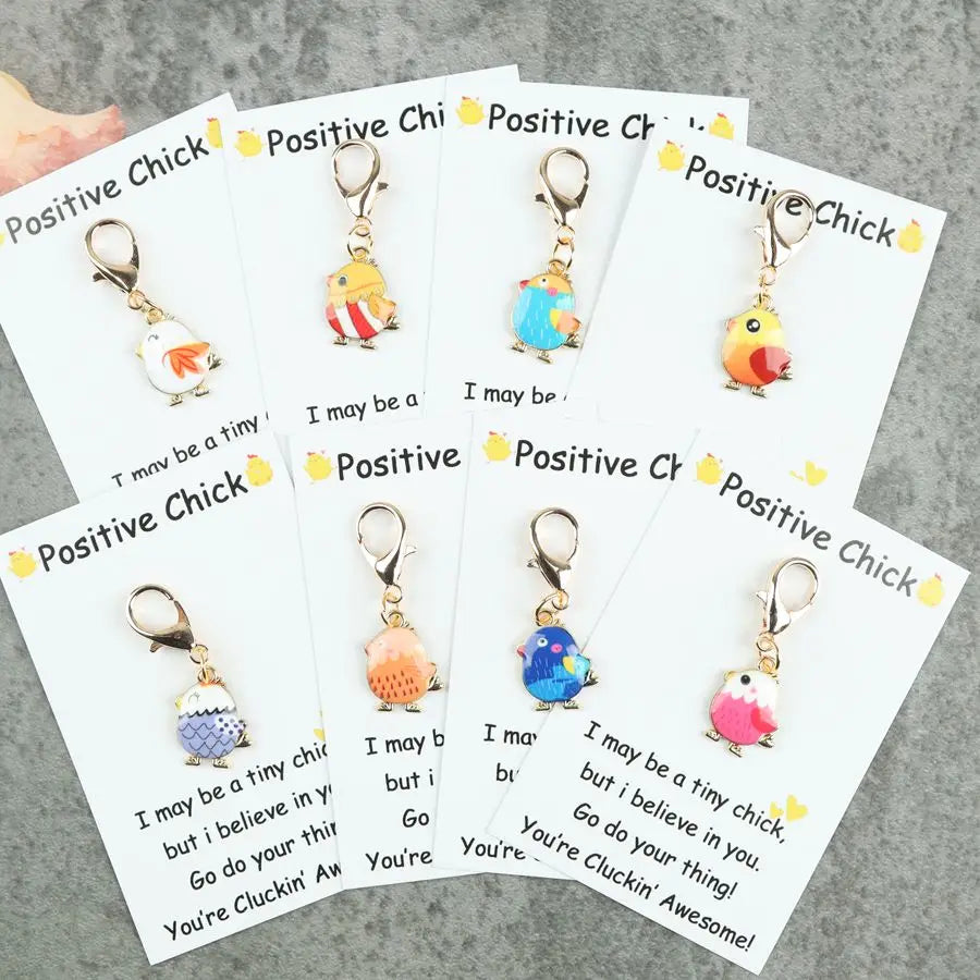 8 pcs cute chick keychain with accompanying motivational greeting cards, perfect for birthdays, parties, and holiday gifts.