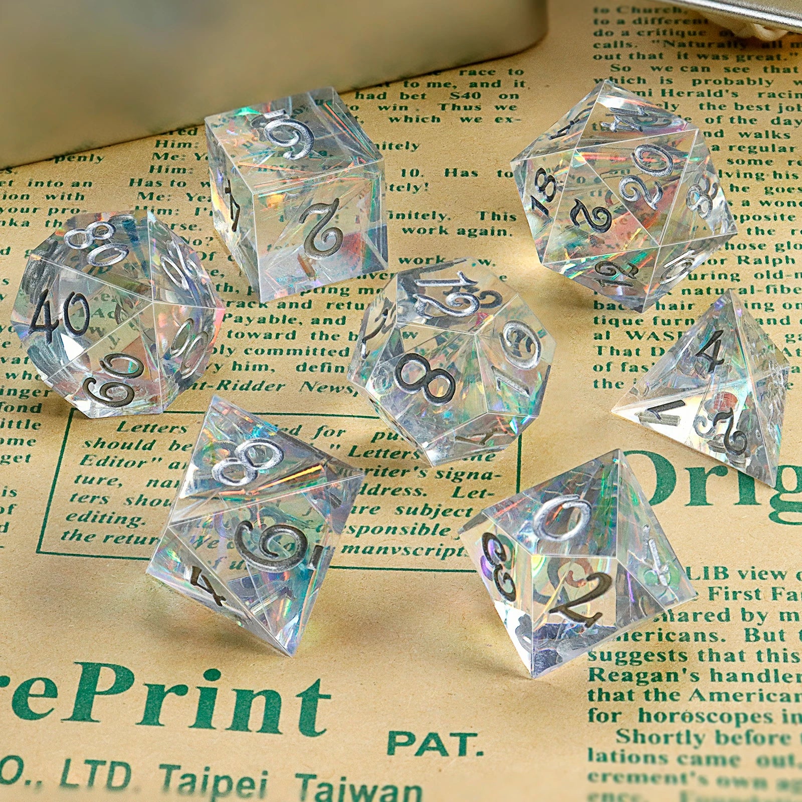 7-Piece Transparent Reflective Resin Polyhedral Dice - For Outdoor Games, Board Games, Holiday Gifts, With Gift Box Packaging