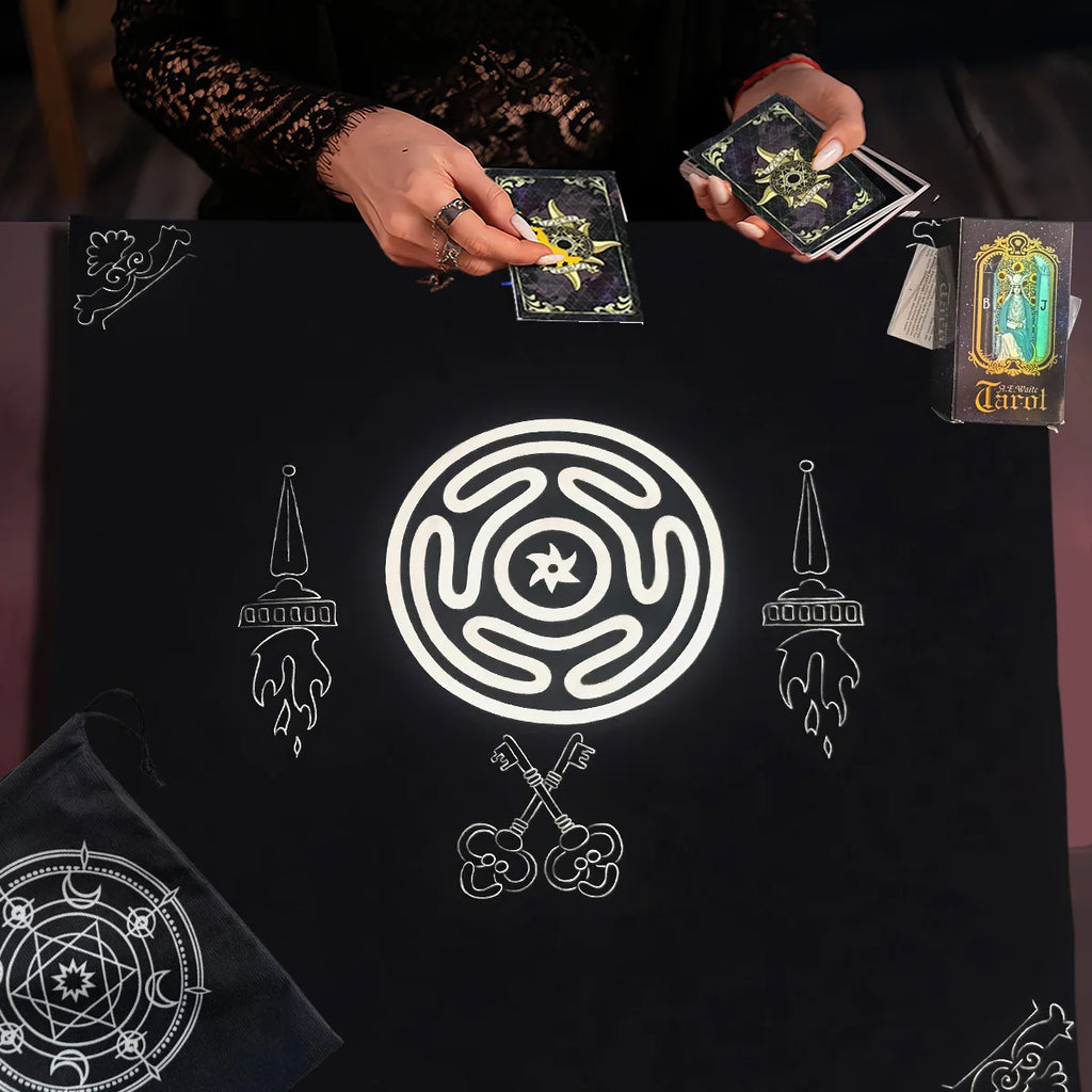 3pcs Wheel of Hecate Tarot Card Set 1 Set of 78 Queen Tarot Cards 1 Tarot Tablecloth 1 Storage Bag Divination Tools Dorm Decor