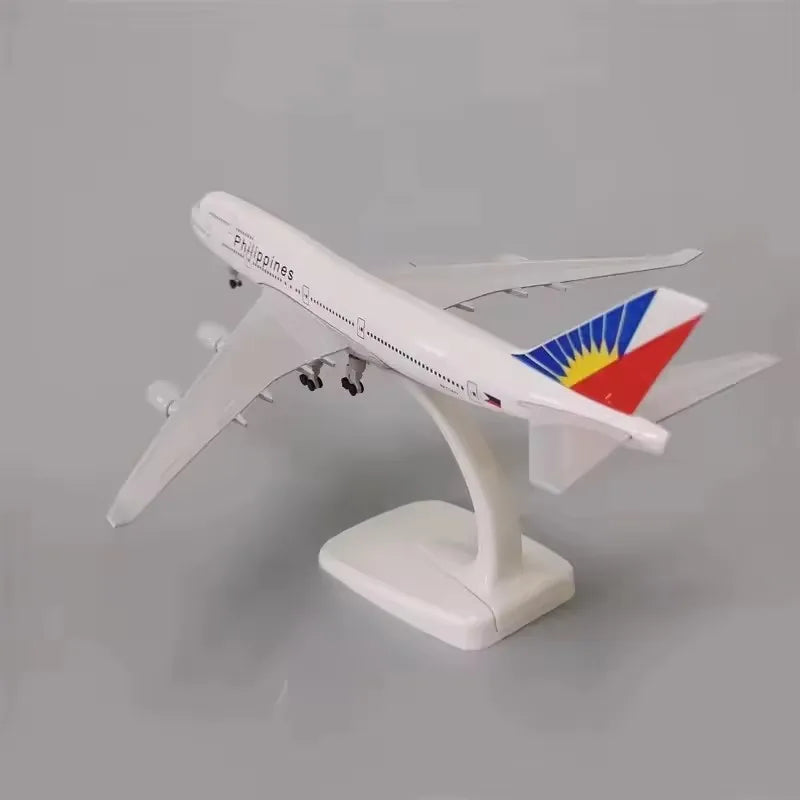 20cm Diecast Metal Model Plane B747 Philippines Airlines Miniature Replica Collectible Airplanes Decoration Models Fans for Boys