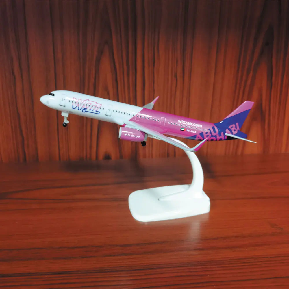 20cm Wizz Air For Airbus A321 1/200 Diecast Aircraft Prebuilded Model Plane Kits To Build Toy Airplane For Children Collections