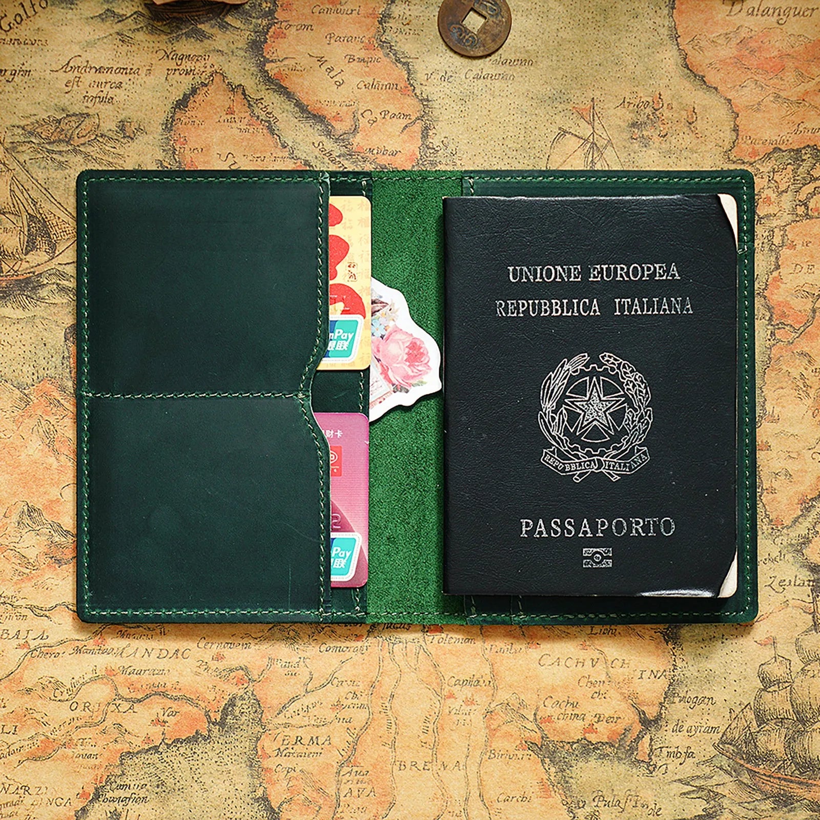 Vintage Leather Passport Cover Holder Multifunctional Travel Wallet Case Card Bag for Men's and Women's Travel Accessory