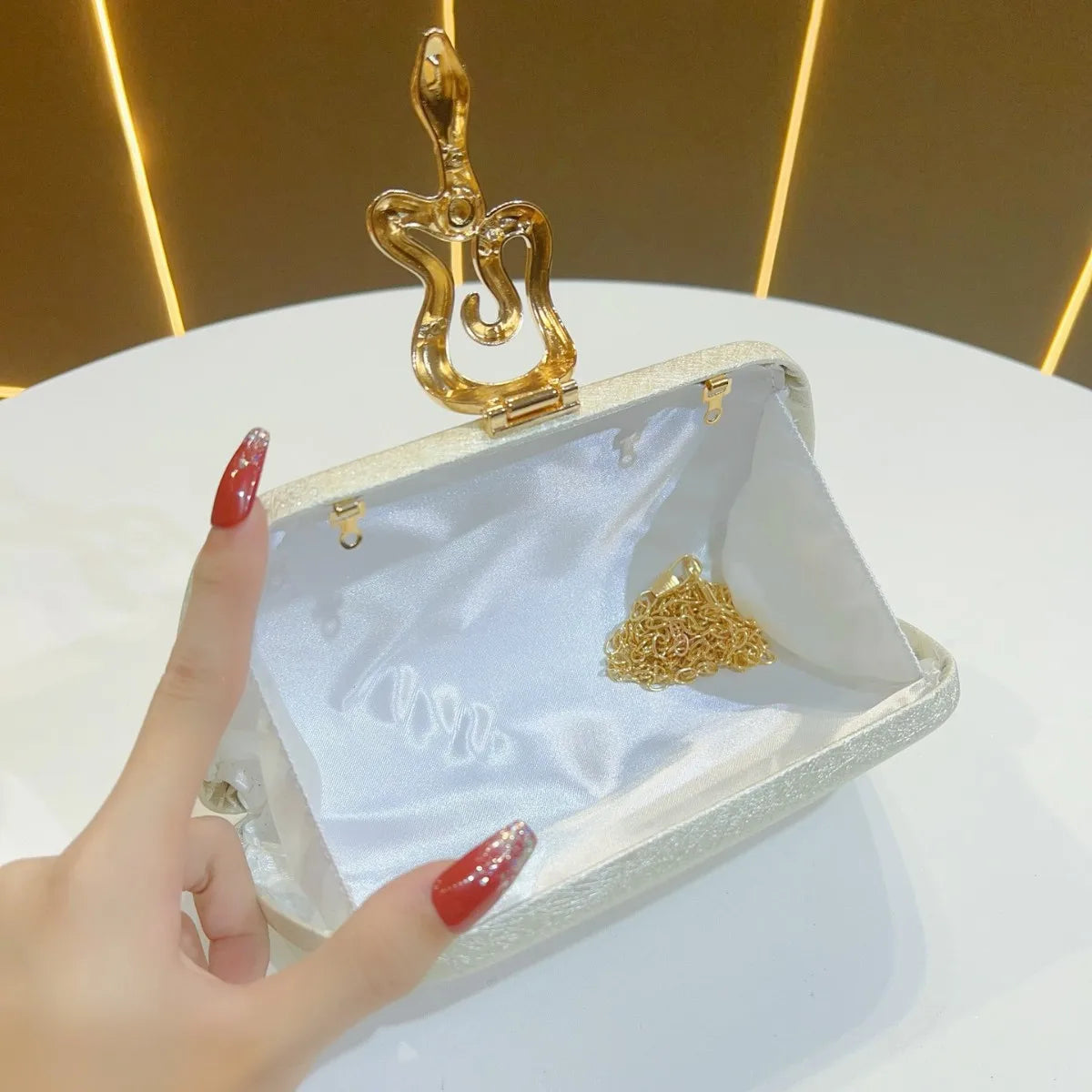 Snake Buckle Evening Bags for Women Luxury Elegant Clutch Chain Shoulder Bags for Ladies Party Wedding Purse Handbags Bolso 2025