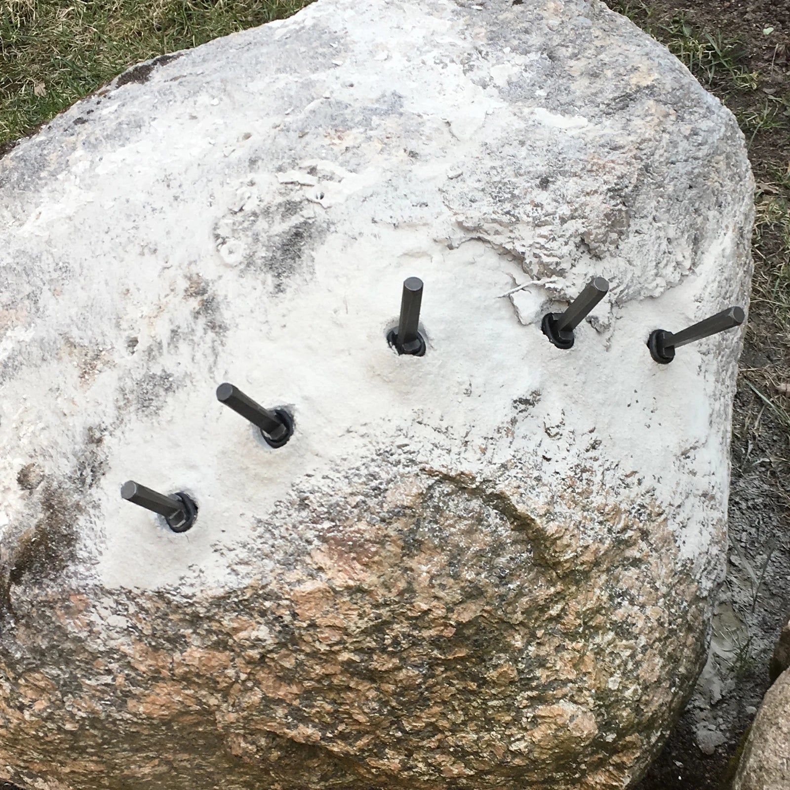 5/10Pcs Stone Splitting Tool Heavy Duty Steel Rock Splitters with Feathered Shims And Drill Guide for Granite Marble Demolition