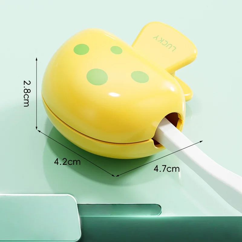Mushroom toothbrush clip travel toothbrush cover, dustproof, toothbrush head protection clip, household outdoor storage box