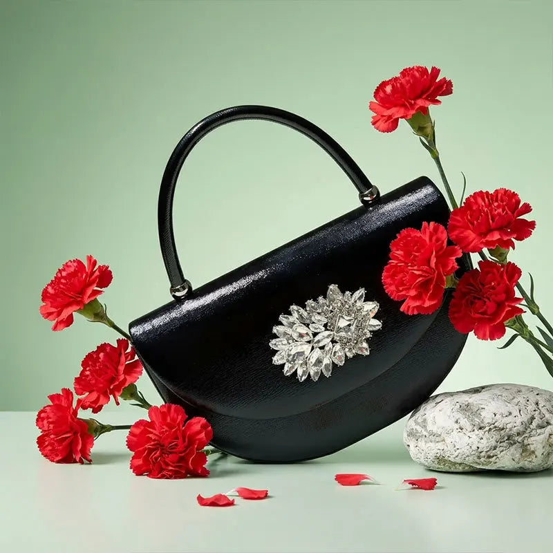 diamond-encrusted shoulder bag, dinner bag, fashionable semi-round messenger bag, exquisite premium handbag.