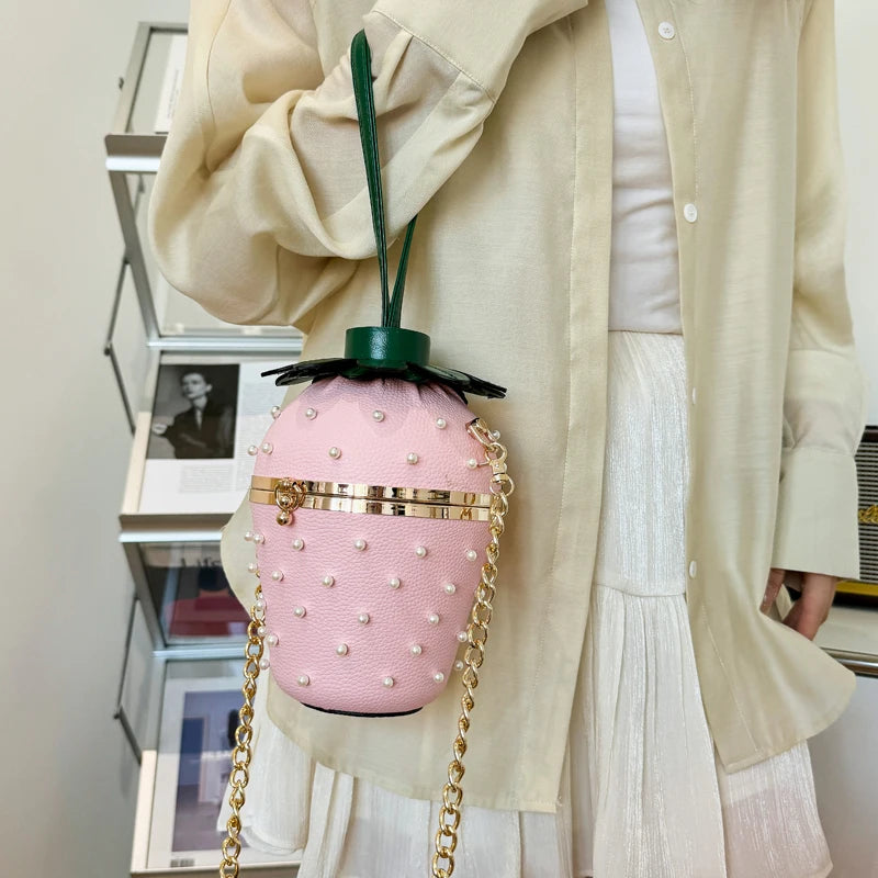 Luxury Designer Strawberry Bag Women Banquet Handbag New Pearl Shoulder Bags Chain Crossbody Purse for Girl Phone Pocket Rivet