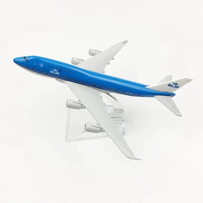16CM Airplane Model Scale 747 KLM b747 Aircraft Model Miniature Authentic Collectible Gift Static plane Replica Alloy Material