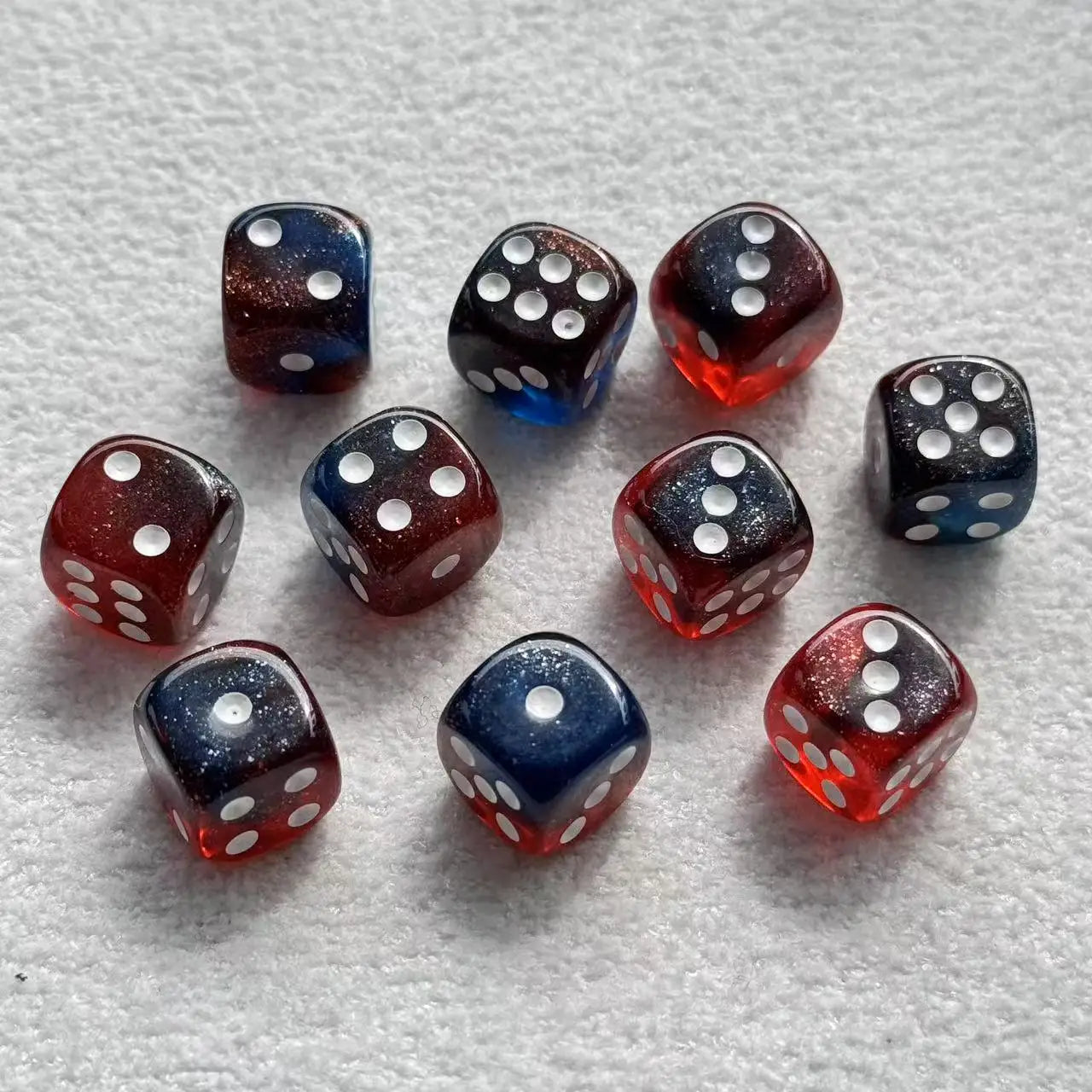 10pcs/Set 12mm Transparent Color With Glitter Texture Dice for Casino Tabletop Games Sparkling Resin Role-Playing Accessories