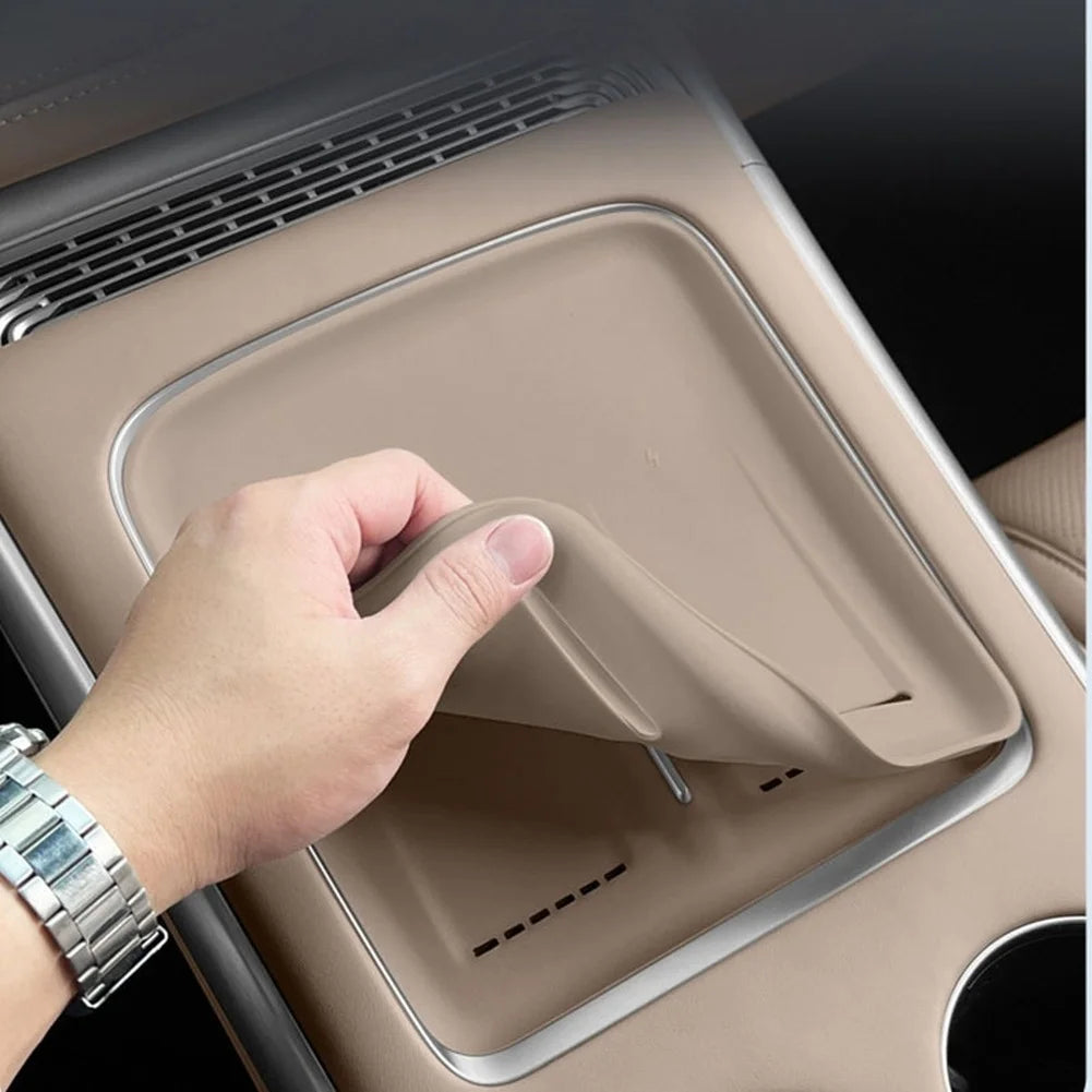 Car Center Console Wireless Charger Silicone Pad Anti Slip For XPeng For G9 2025 2026 Automotive Interior Accessories