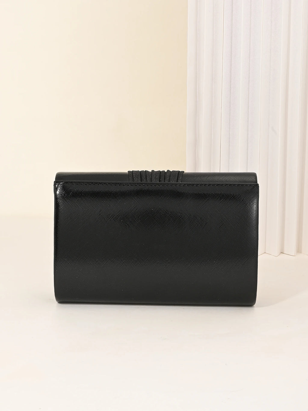 Women's Evening Clutch Bag, Ruffled Handbag, Sparkling Grip Bag, Fashionable Party Purse, Perfect for Weddings, Graduations