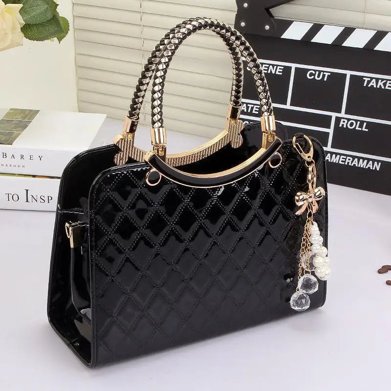 Patent leather lattice Pearl pendant women's handbags European and American fashion designer shoulder bags hard women bag