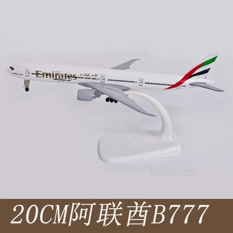 16cm/20cm Air Emirates Airlines B777 A380 Airplane Model Metal Scale Toy Plane Collectible Aircraft Kids Toys For Boy