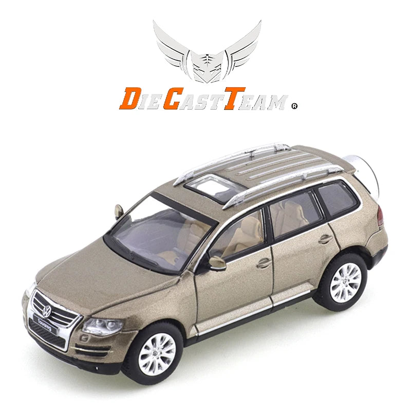 SHADOW / DCT 1/64 Volkswagen Touareg R50 Car Alloy Toys Motor Vehicle Diecast Metal Model Kids Xmas Gift Toys for Boys