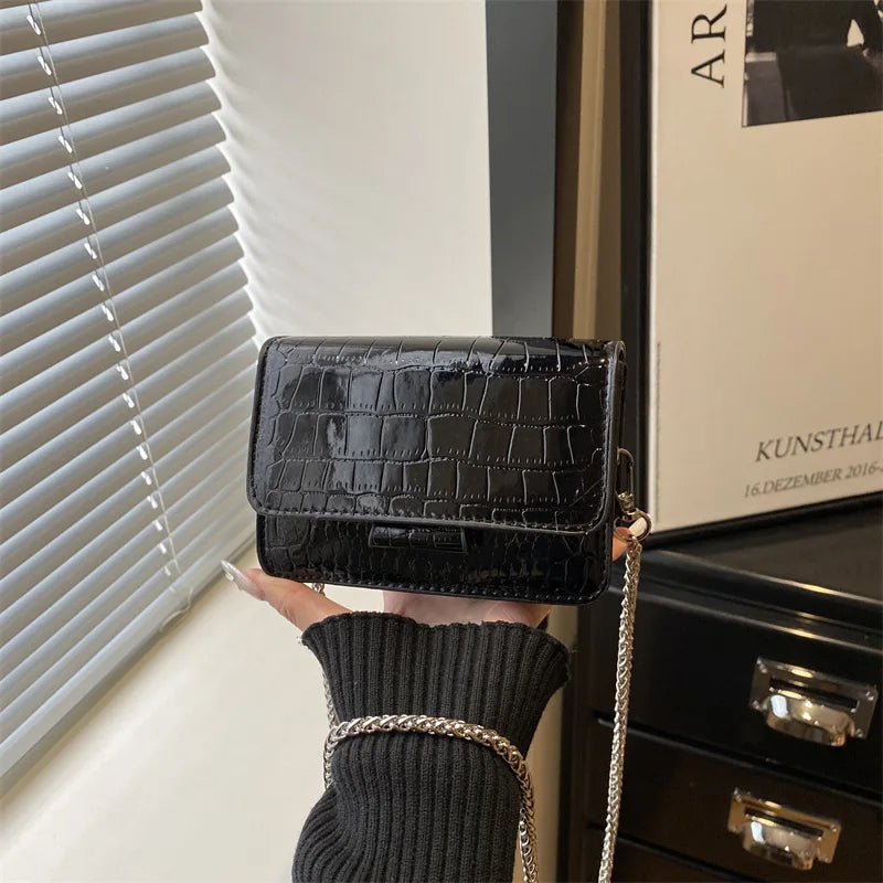 Women's Rhombus Chain Small Square Bag 2026 High-End Fashion Shoulder Messenger Mini Bag Versatile Elegant Trendy