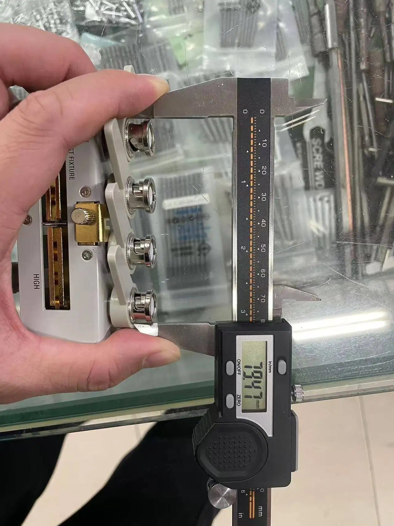 Tonghui TH26047 Small Spacing Test Fixture/High Precision Test Fixture/Applicable to LCR Digital Bridge Series