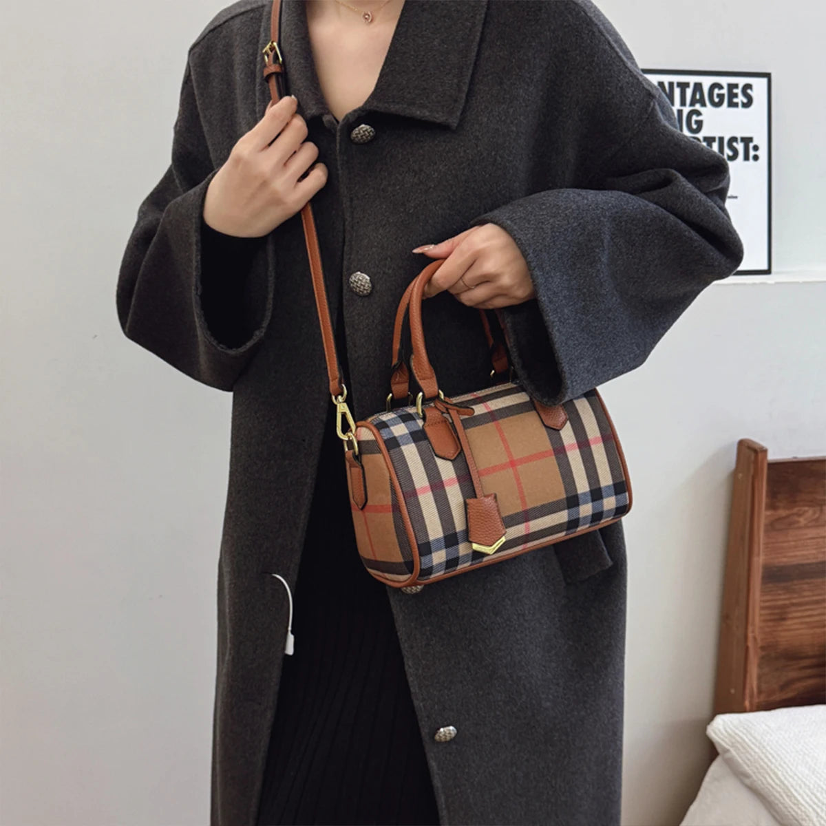 Women Luxury Plaid Shoulder Bag Gold Hardware Lightweight Large Capacity Zipper Adjustable Strap Dual Handles Travel Business