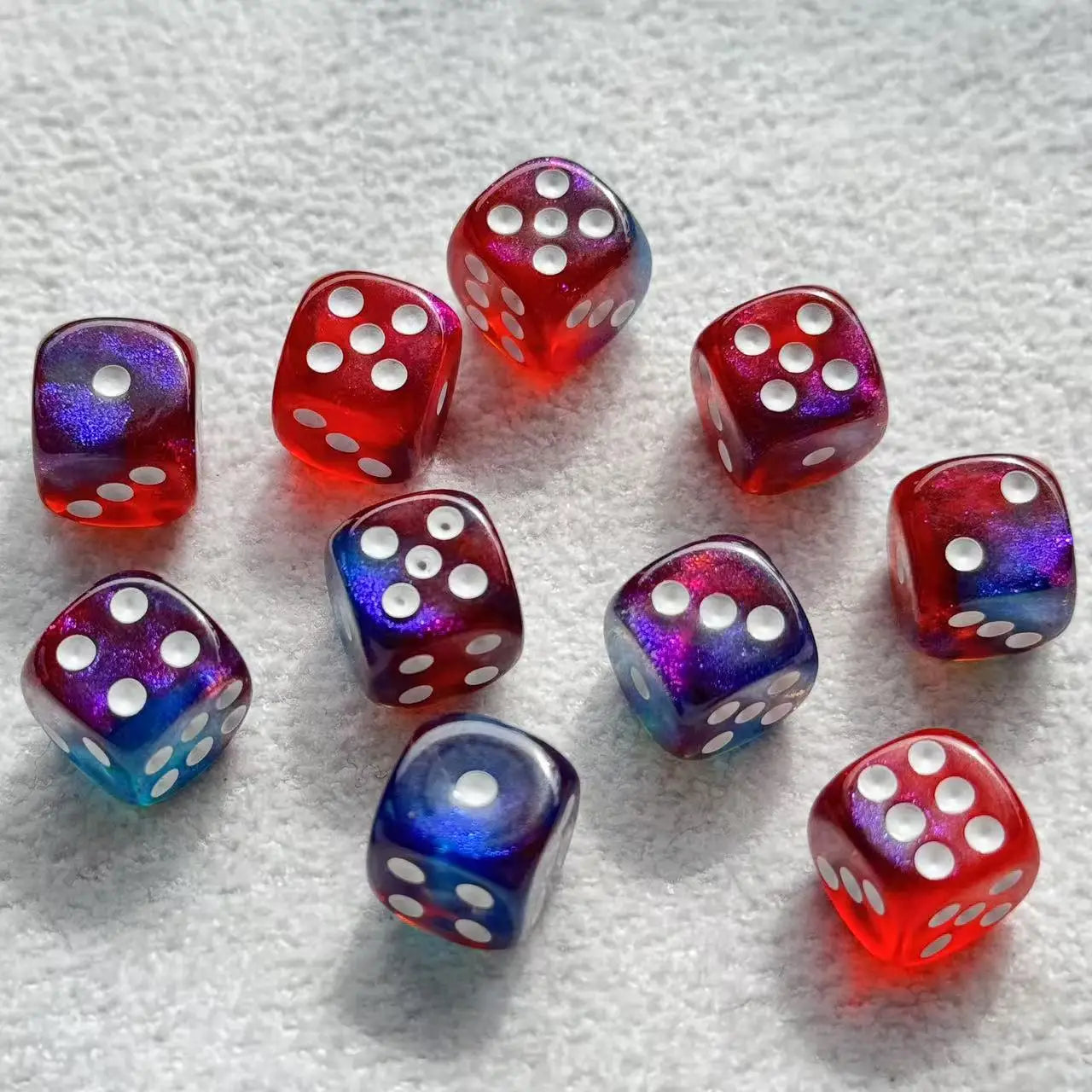 10pcs/Set 12mm Transparent Color With Glitter Texture Dice for Casino Tabletop Games Sparkling Resin Role-Playing Accessories