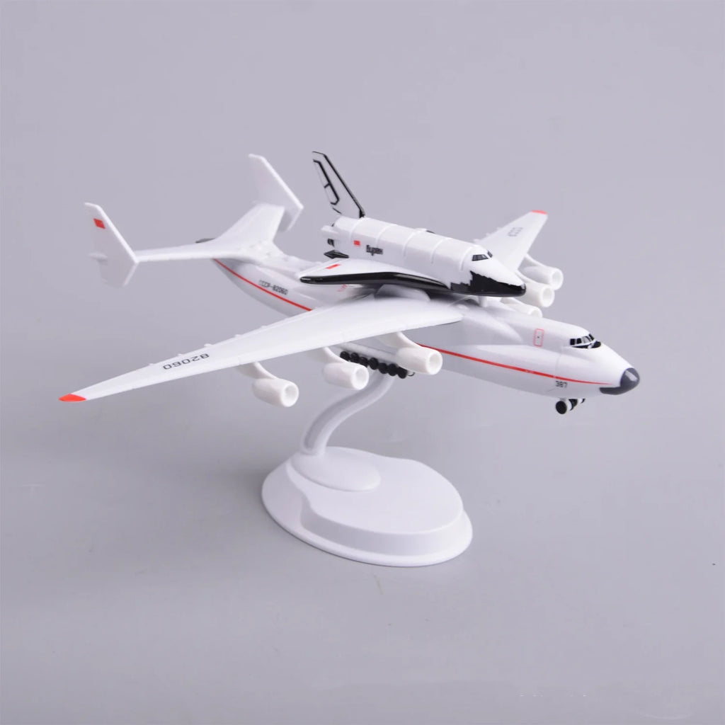 Diecast 1:400 Scale Antonov An225 Cccp-B2060 Airplane Toy Aircraft Simulation Alloy Finished Souvenir Collection Toy Decoration