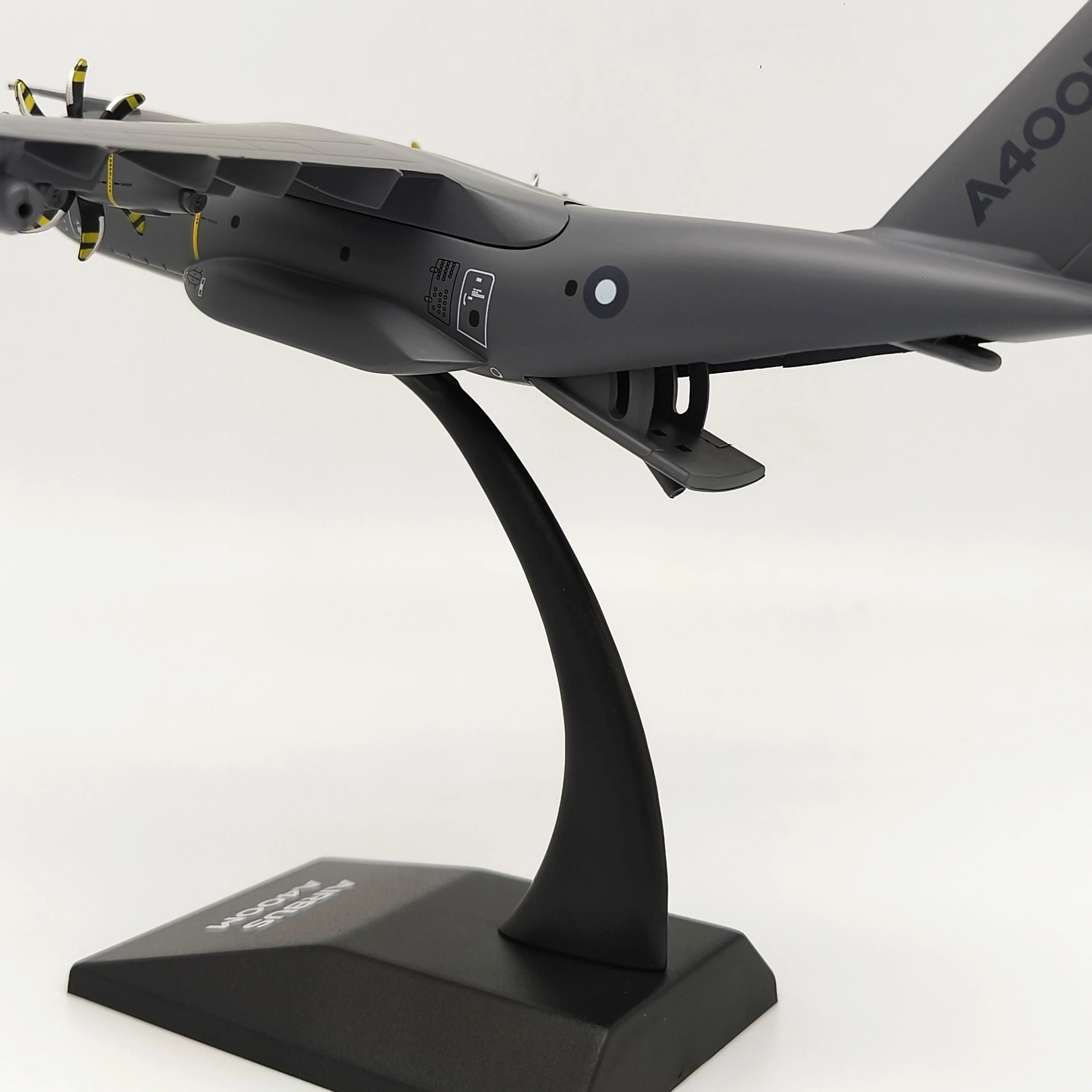 【aimo wings】Airbus A400M Scale1:200 Aircraft Plane Model