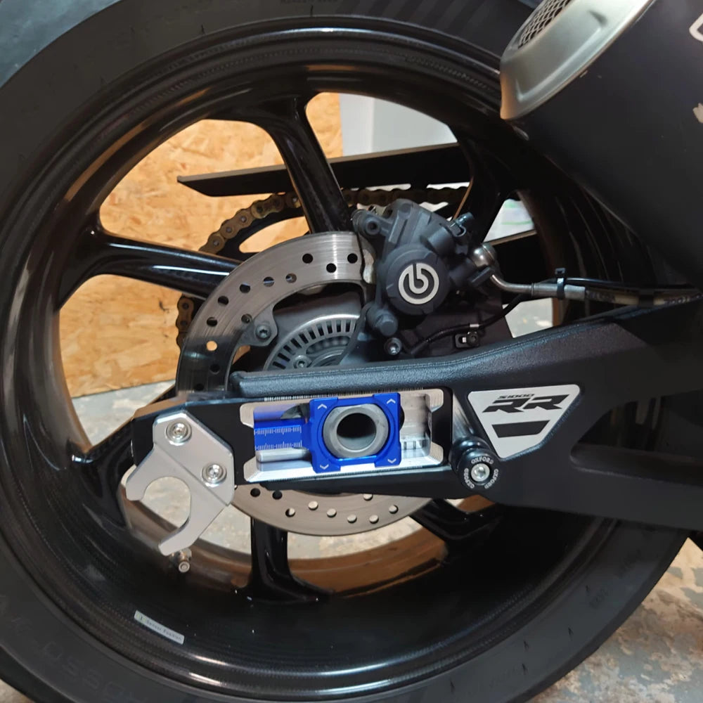 Motorcycle Accessories CNC Aluminum Rear Wheel Axle Blocks Chain Adjusters Tensioners For BMW M1000R S1000R S1000XR S1000RR